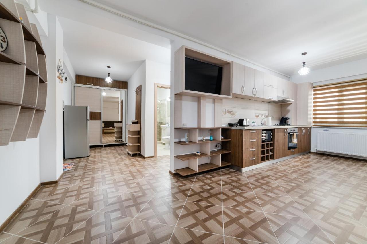 Derya Suites - Mamaia Nord Năvodari Екстериор снимка