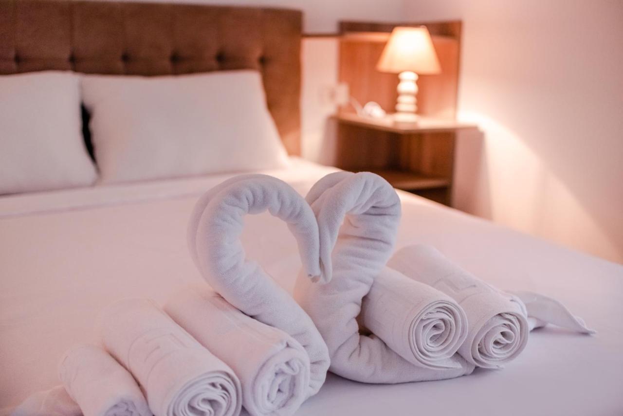 Derya Suites - Mamaia Nord Năvodari Екстериор снимка