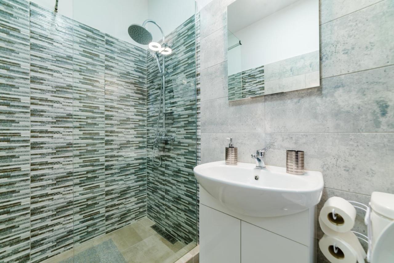 Derya Suites - Mamaia Nord Năvodari Екстериор снимка